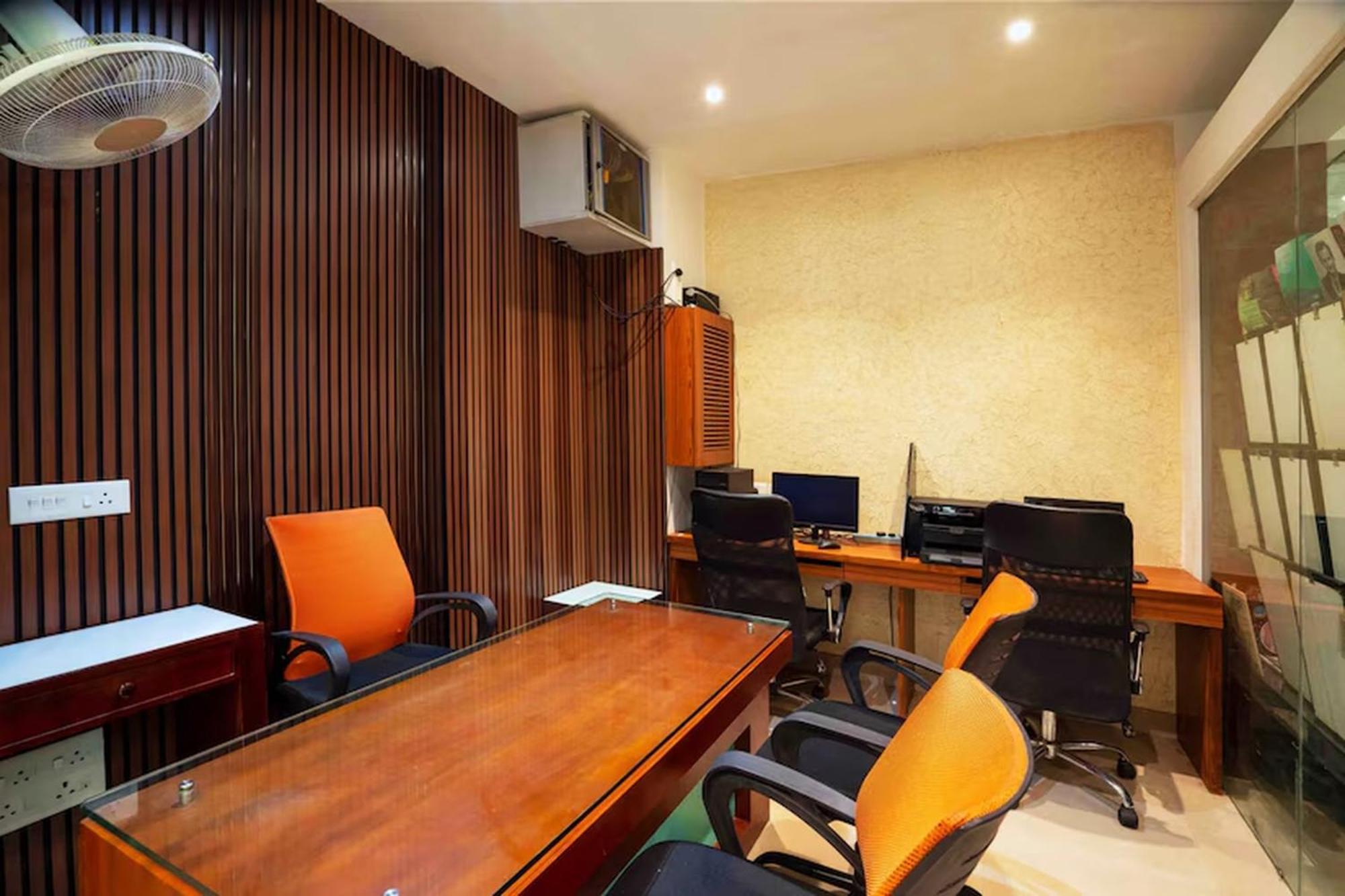 Hotel Hills Park Pathanāmthitta Esterno foto