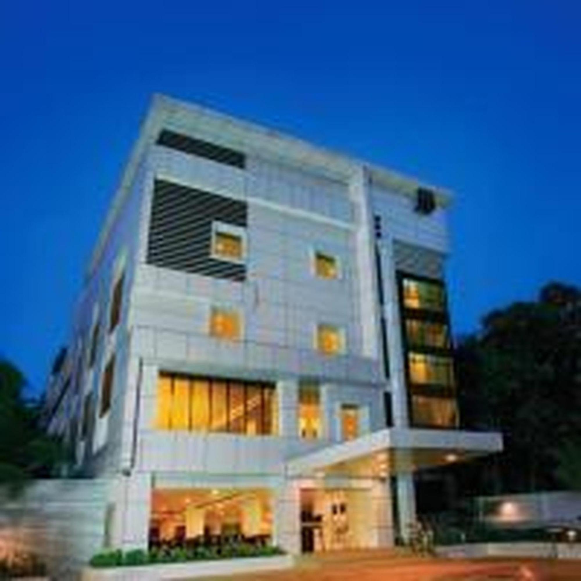 Hotel Hills Park Pathanāmthitta Esterno foto