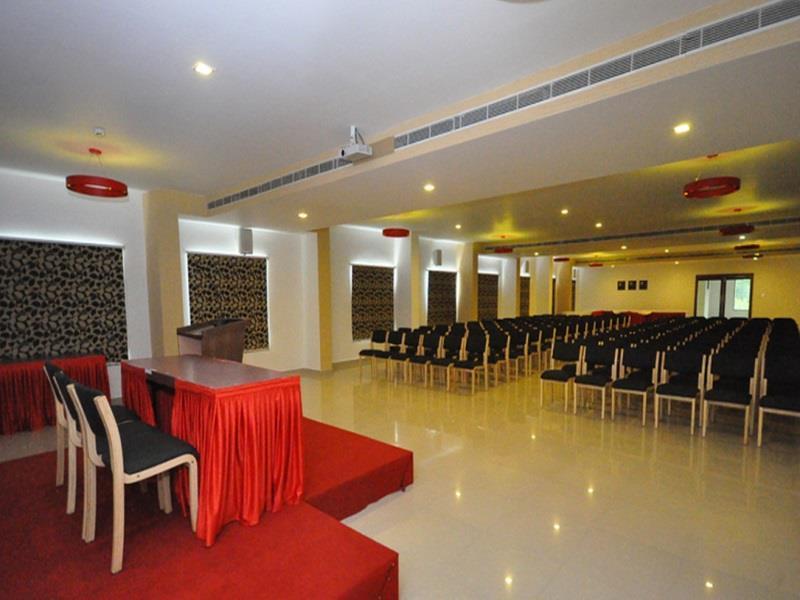 Hotel Hills Park Pathanāmthitta Esterno foto